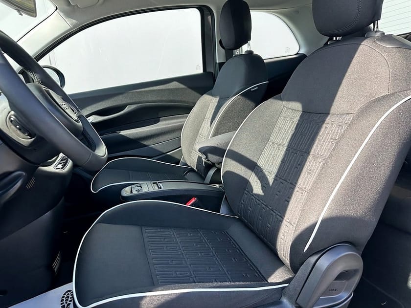 Bild 5 av Fiat 500e 42 kWh | ICON | Backkamera | Parkeringssensorer
