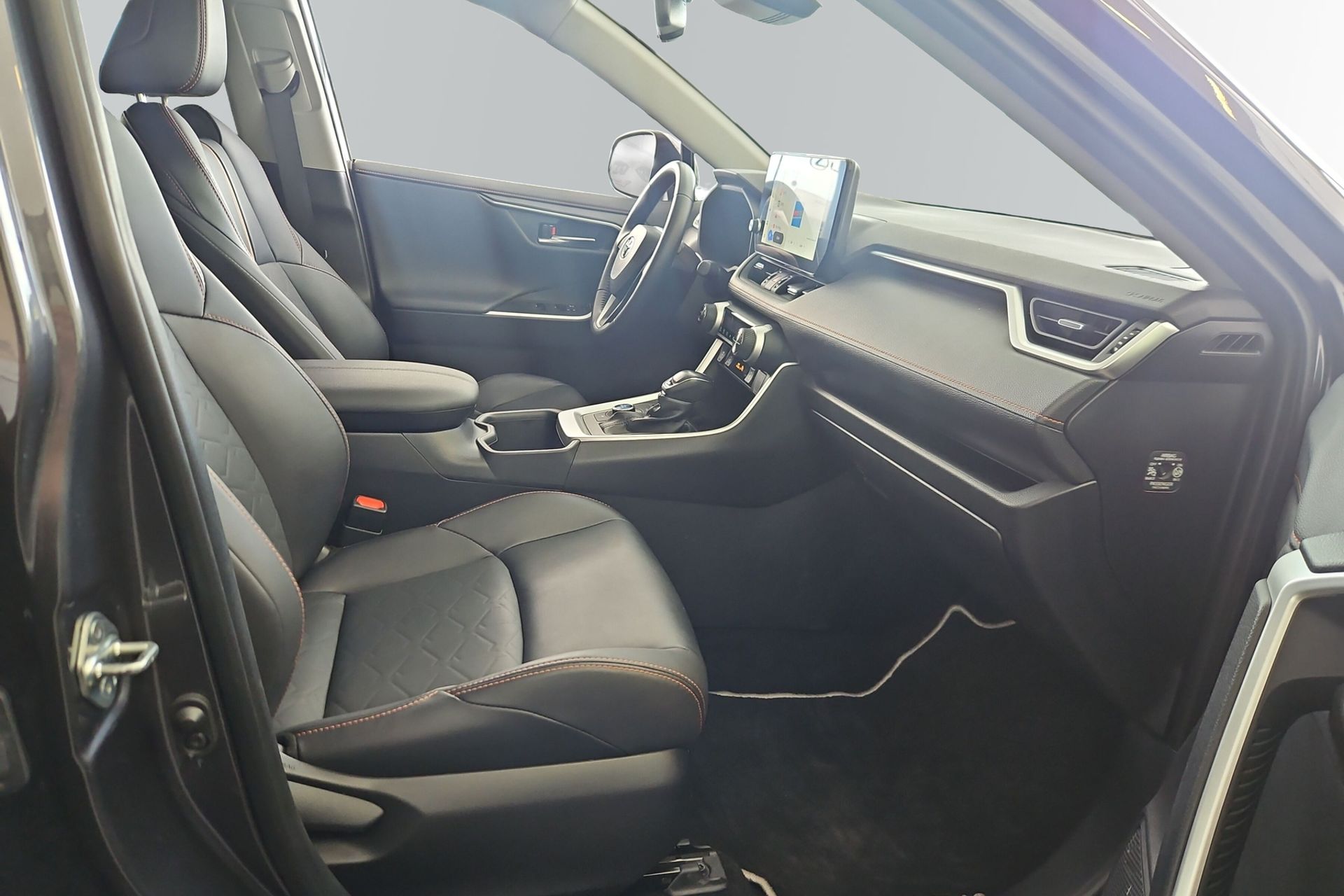 Toyota RAV4 ADVENTURE 2,5 H 2023, bild 6/10