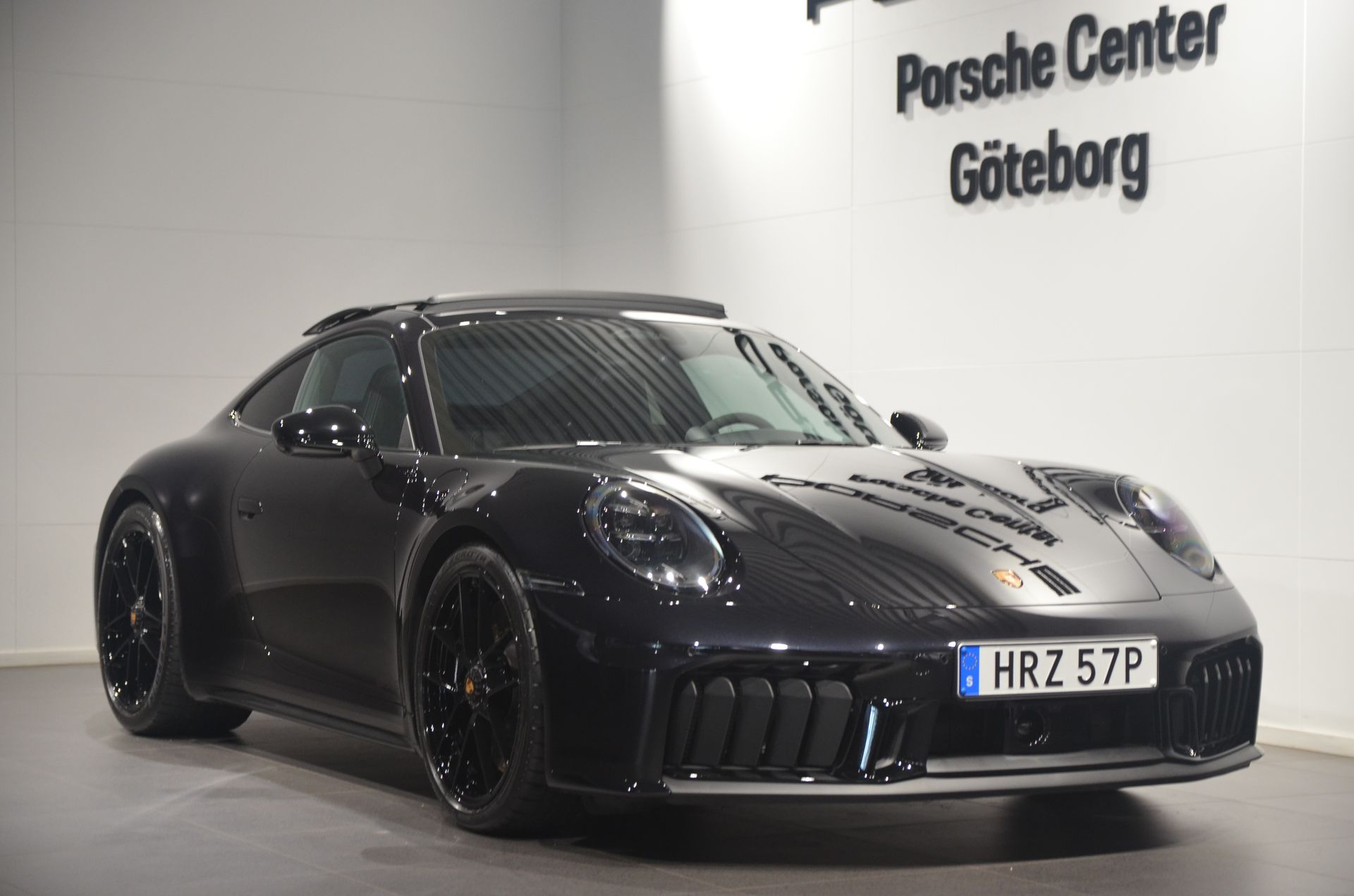 Porsche 911 Carrera 4 GTS 2026, bild 2/10