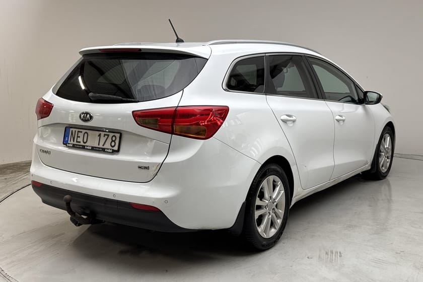 Bild 3 av Kia cee'd_sw Cee'd 1.6 CRDi SW (128hk) Komfort Dragkrok