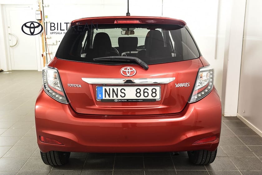 Bild 4 av Toyota Yaris 1.33 Automat Trend Motorvärmare Backkamera