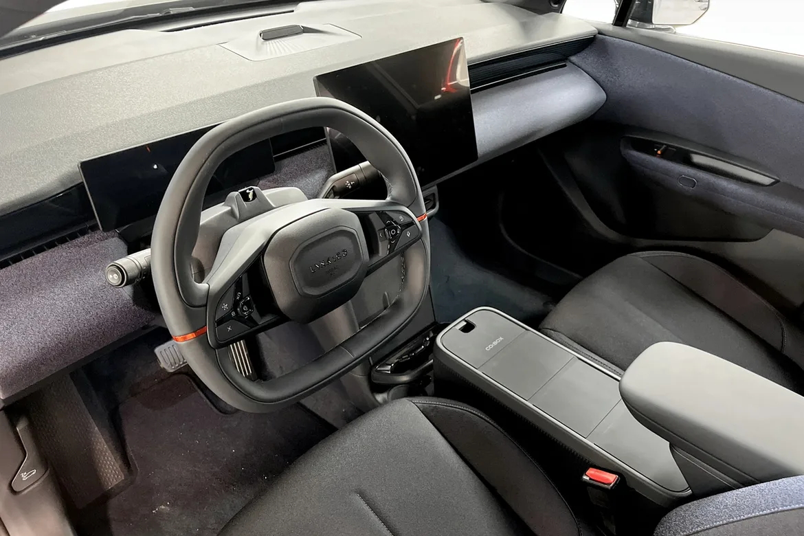 Lynk & Co 02 EV
