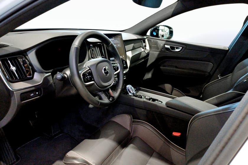 Bild 5 av Volvo XC60 T6 Plus Black Nordic Edition