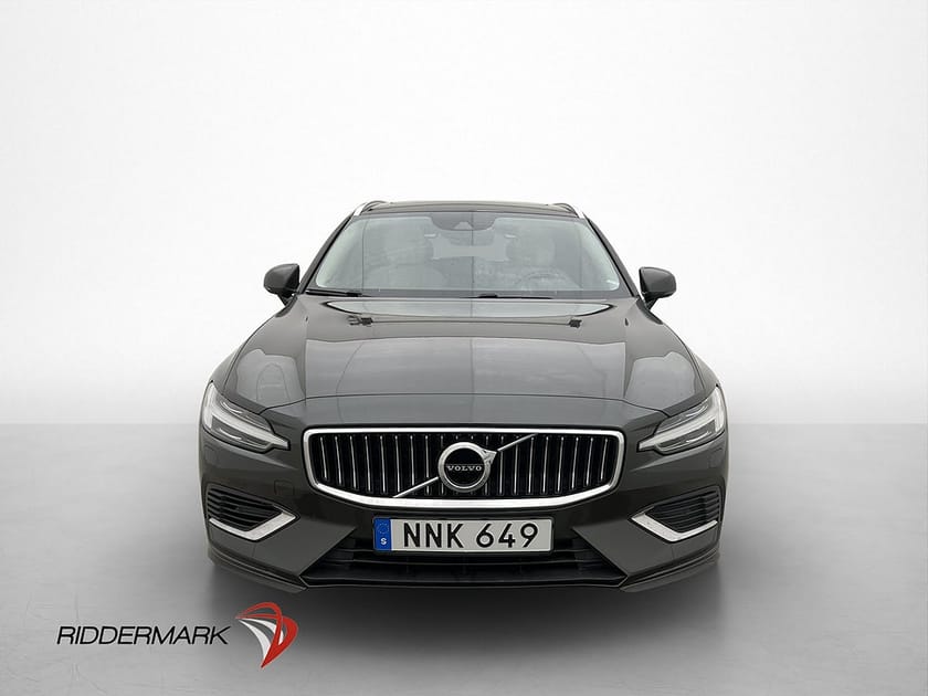 Bild 2 av Volvo V60 Recharge T6 AWD Inscription Pano H/K Skinn Värmare