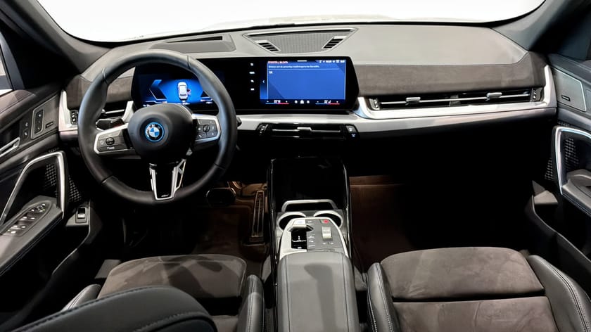 Bild 4 av BMW iX1 xDrive30