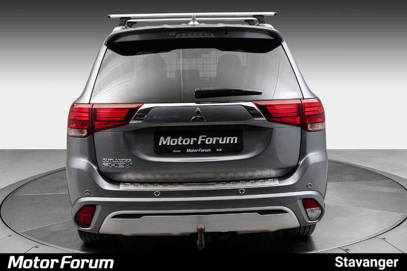 Bilde 2 av Mitsubishi Outlander PHEV Instyle+/Norsk