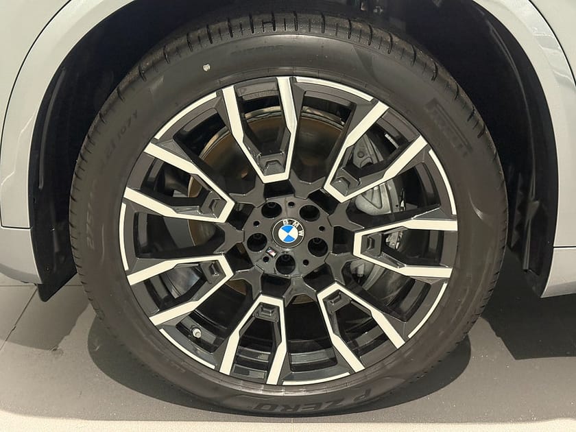 Bild 5 av BMW X5 xDrive50e M Sport Innovation Drag Adpt FartH H/K HuD