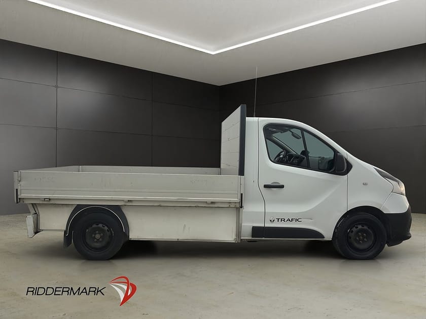 Bild 2 av Renault Trafic Chassi Cab FLAKBIL Värm Bluetooth 3-Sit Farthållare Moms