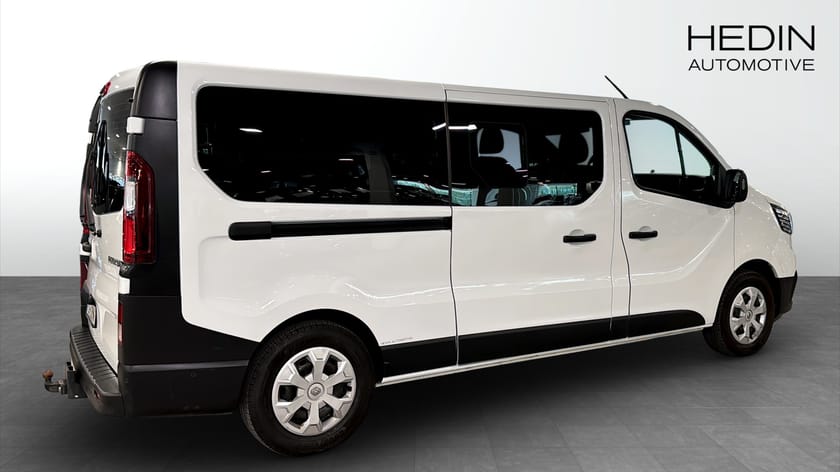 Bild 2 av Renault Trafic Grand Kombi Passenger L2 2.0 Blue dCi 110 Manuell, 110hk, 9-SITS
