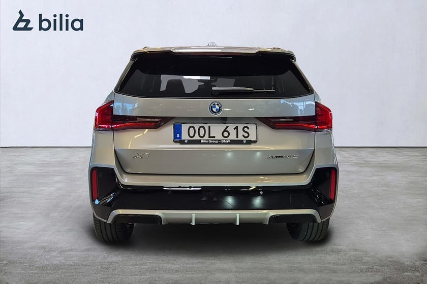 Bild 4 av BMW X1 xDrive25e M Sport Värmare Navigation Adaptiv farth Drag