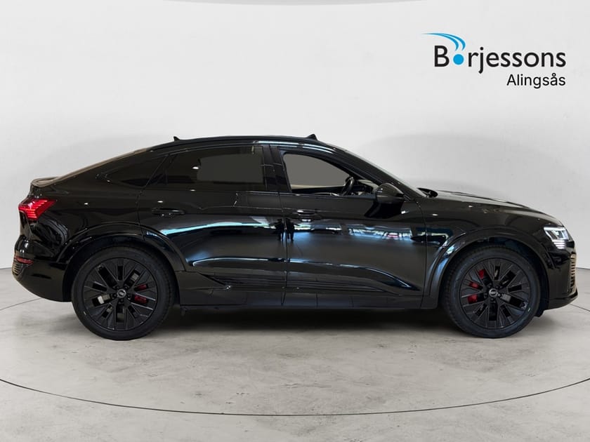 Bild 2 av Audi Q8 Sportback 55 e-tron quattro 408hk S-Line Selection