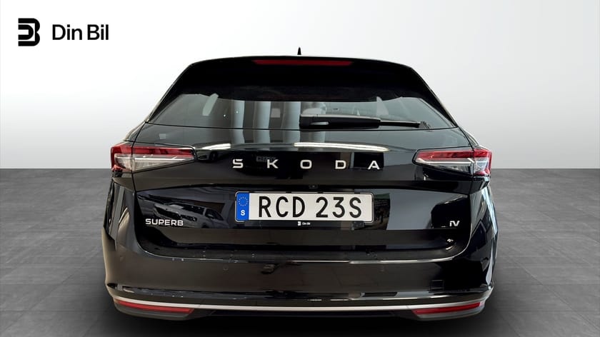 Bild 5 av Škoda Superb iV Kombi L&K 1,5 TSI 204 hk DSG | Drag
