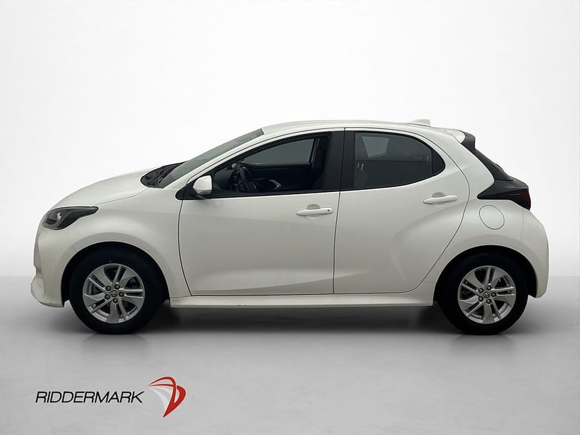 Bild 4 av Toyota Yaris Hybrid Active Backkamera 360:- skatt Bluetooth