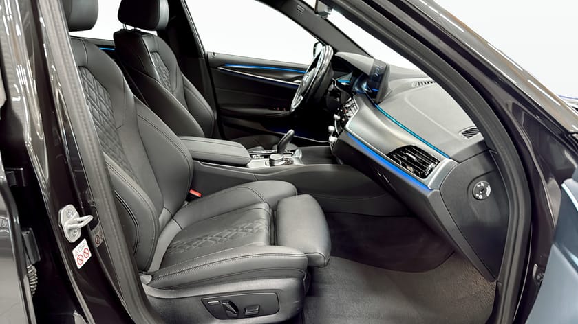 Bild 3 av BMW 530e xDrive Touring M Sport Drag Rattvärme Hifi Kupévärmare
