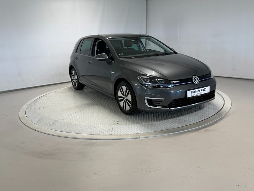 Bilde 2 av Volkswagen e-Golf 136hk ACC/Kamera/Keyless/V-Pumpe/Dynamiske Led