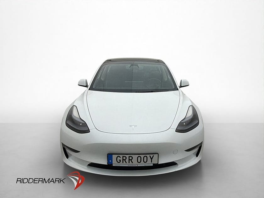 Bild 3 av Tesla Model 3 Long Range AWD Dragkrok Autopilot MOMS
