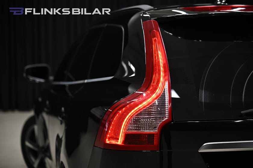 Bild 3 av Volvo XC60 D4 AWD R-Design Pro Panorama Navi D-Värm Blis 190hk Eu6