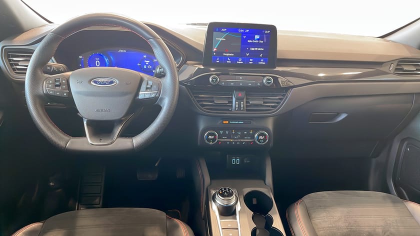 Bild 4 av Ford Kuga Plug-In Hybrid ST-Line X 2.5 225HK B&O  AUT