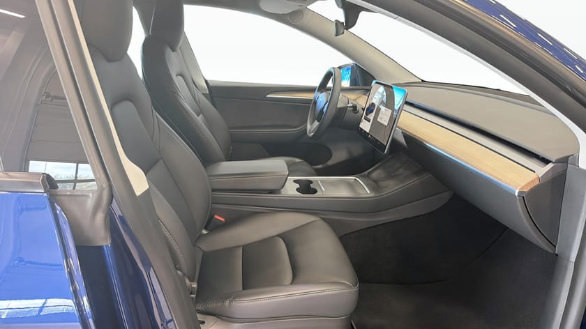 Bild 3 av Tesla Model Y Long Range AWD 