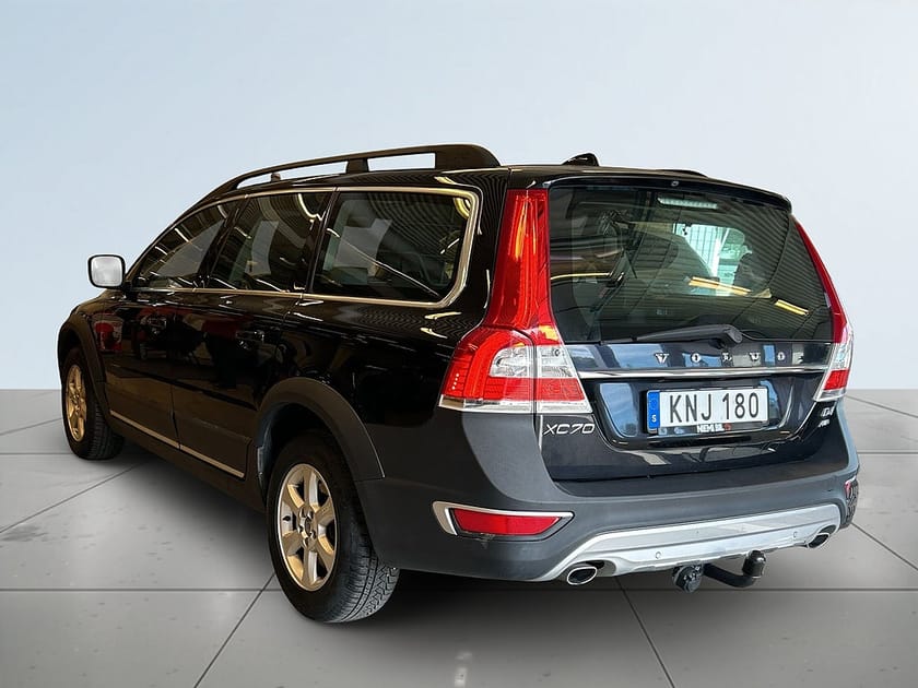 Bild 5 av Volvo XC70 D4 AWD Kamrem Bytt/Drag/MoK-värm/SoV-hjul/Rattvärme