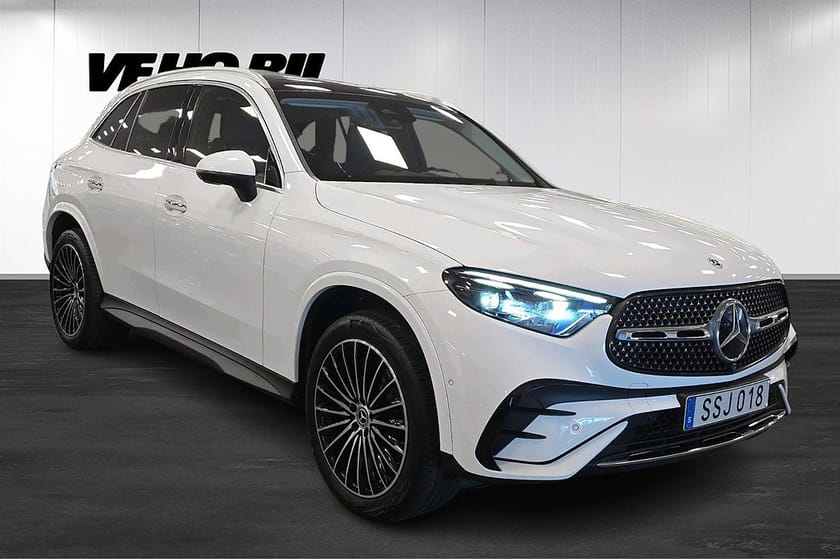 Bild 2 av Mercedes-Benz GLC 300 e 4MATIC 300e 9G AMG Pano Burmester Drag Navi Carplay 360