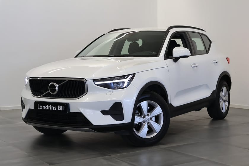 Bild 1 av Volvo XC40 B3 DCT Essential V-Hjul Kamera 1Ägare Navi