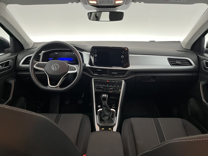 Bild 5 av Volkswagen T-Roc TSI 110hk Assist Keyless ACC Klimat