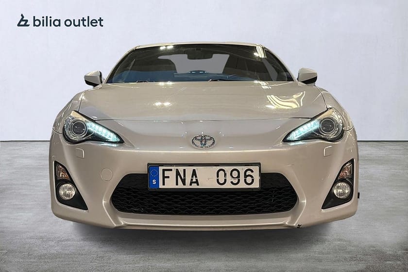 Bild 2 av Toyota GT86 2.0 H4 Rough Road 200hk Värmare Keyless