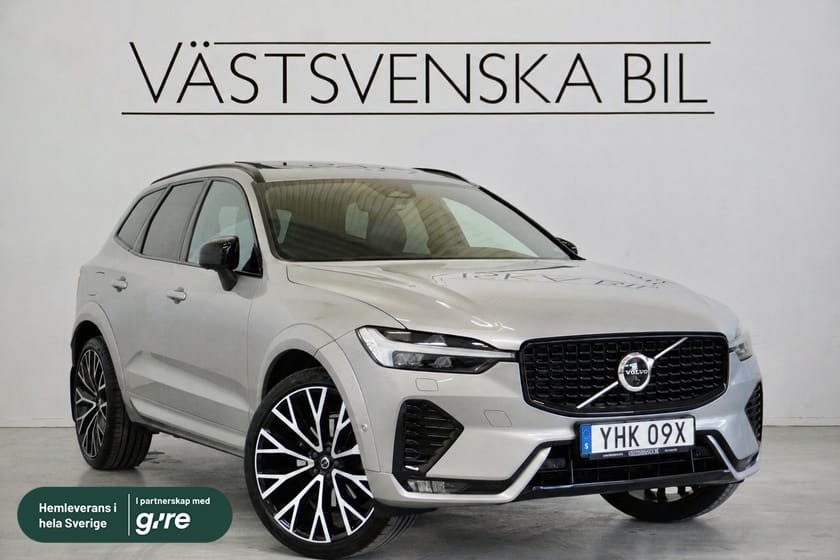 Bild 1 av Volvo XC60 B4 AWD R-design H&K/22"/Pano/Drag/3,45% Ränta
