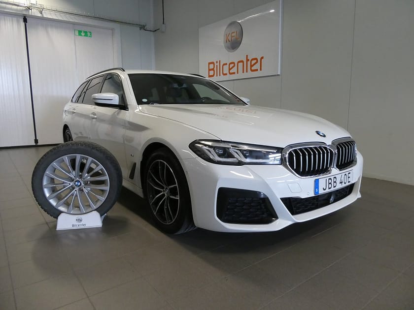 Bild 1 av BMW 520d xDrive Touring M Sport Aut-Drag-360kam-HUD-Navi-Värmare-SoV