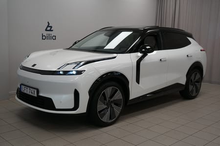Lynk & Co 08 PHEV More