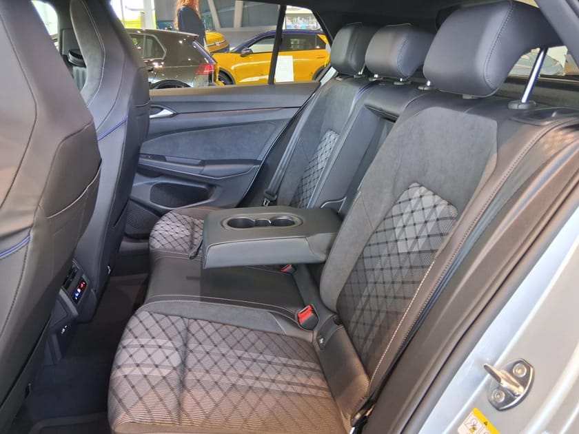Bild 5 av Volkswagen Golf R-LINE 2,0 TSI 204 HK DSG7 4MOTION