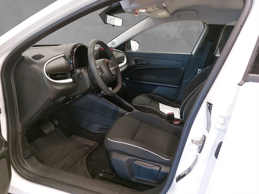 Bild 5 av Fiat 600 Hybrid