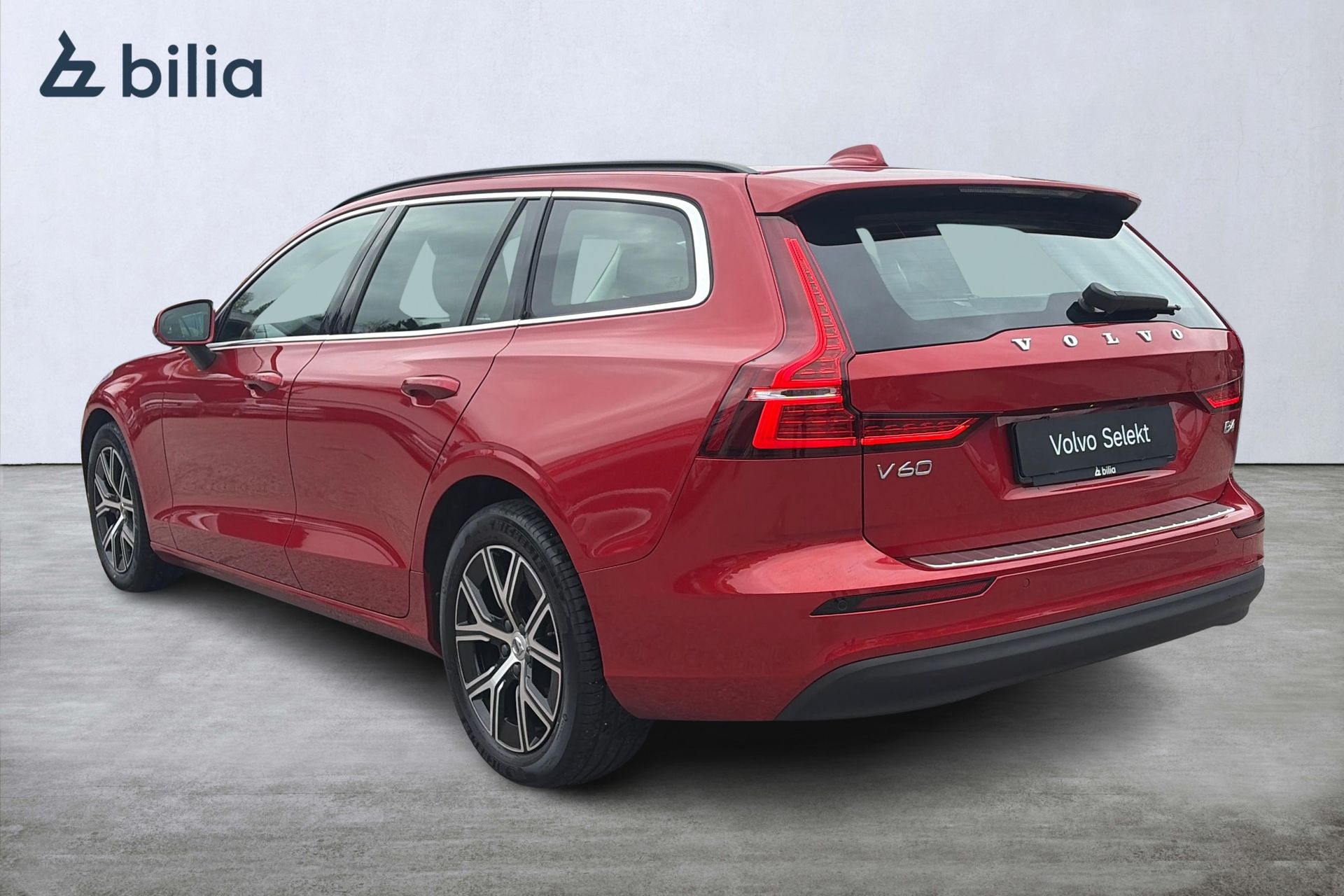 Volvo V60 B4 Bensin Core 2024, bild 2/10