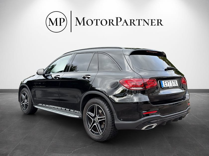Bild 5 av Mercedes-Benz GLC 300 d 4MATIC 9G AMG Pano Burmester Skinn Cockpit