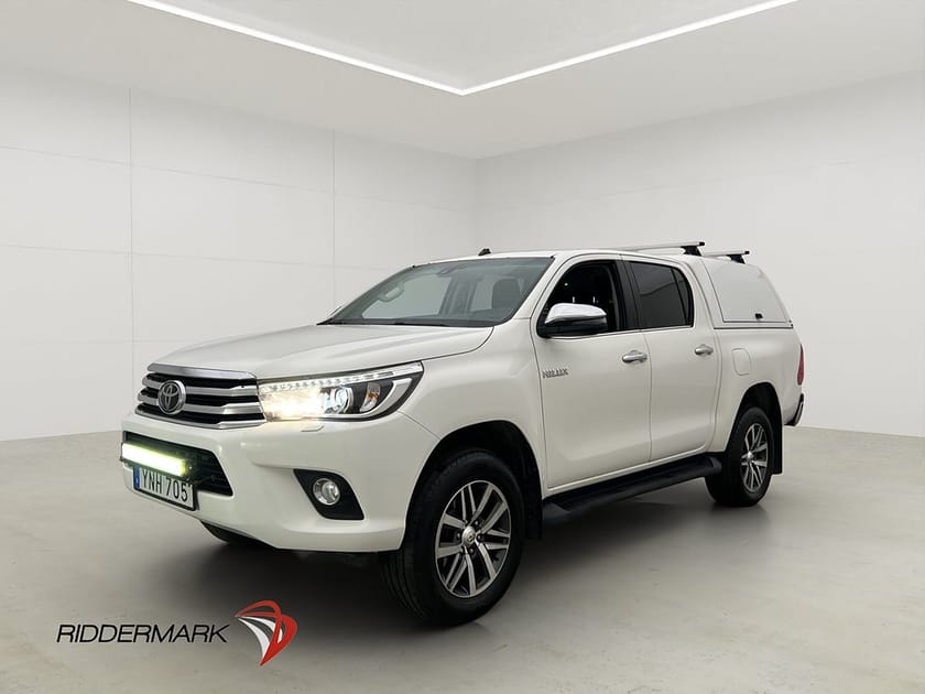 Bild 3 av Toyota Hilux Dubbelhytt 2.4 AWD Dragkrok B-Kamera Skinn Diff Kåpa Moms