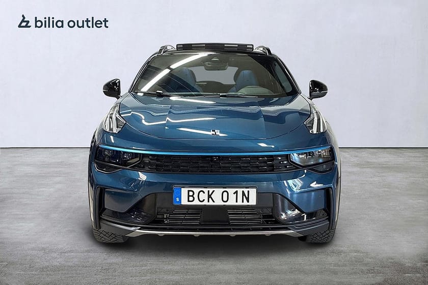 Bild 3 av Lynk & Co 01 PHEV DCT 261hk Panorama Navi INFINITY 360° MOMS
