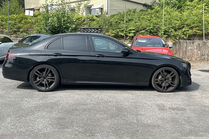 Bild 3 av Mercedes-Benz E 220 d 9G-Tronic AMG Line 194hk