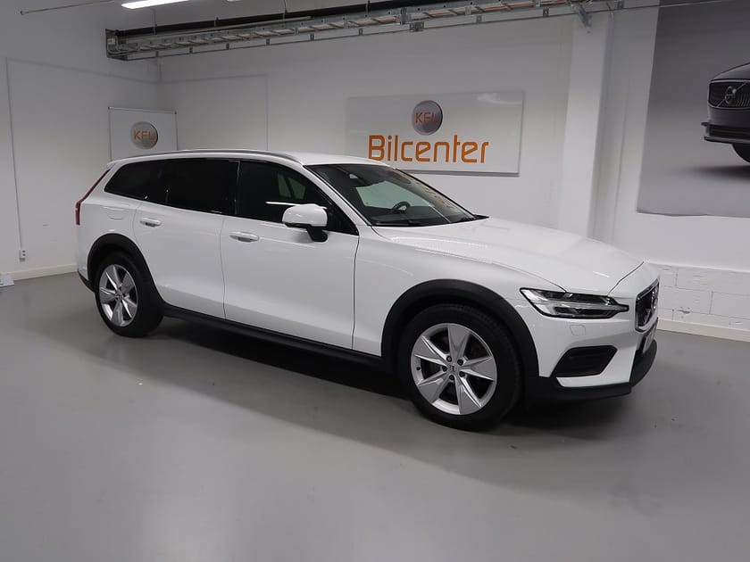 Bild 4 av Volvo V60 Cross Country B4 AWD V-Däck ingår Navi-Kamera-Värmare-VoC-CarPlay-Pil
