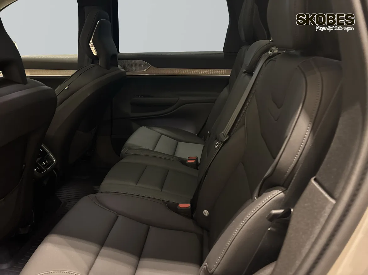 Volvo EX90