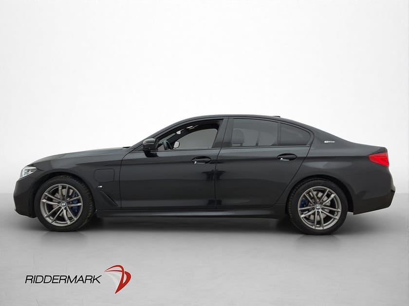 Bild 5 av BMW 530e iPerformance Sedan 252hk M Sport H/K Sportbromsar 360° Skinn