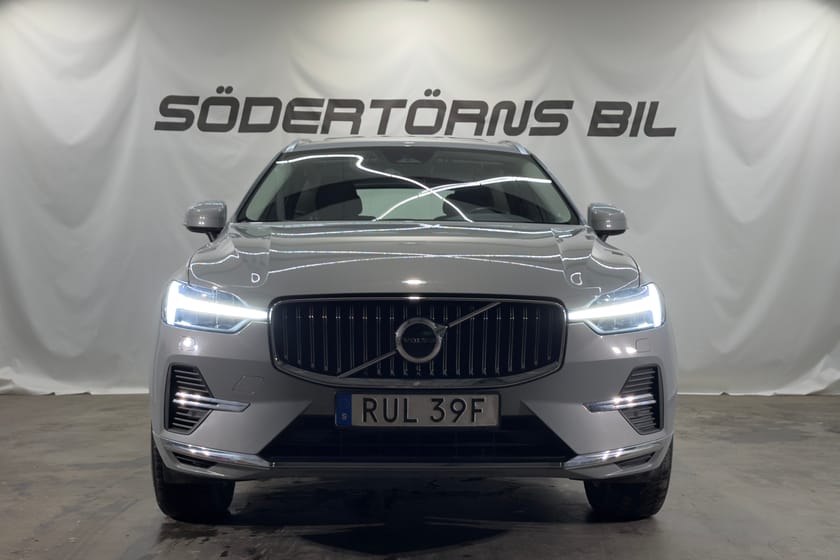 Bild 4 av Volvo XC60 Recharge T6 AWD CORE PANO KAMERA DRAG VÄRMARE MOMSBIL