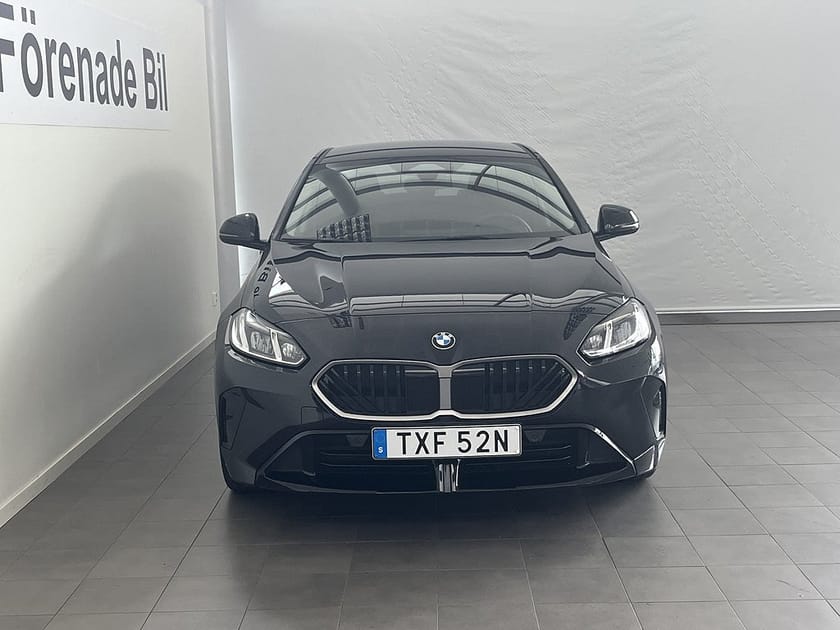 Bild 2 av BMW 120 M Sport Design Nav Drive/Park-assist Rattvärme