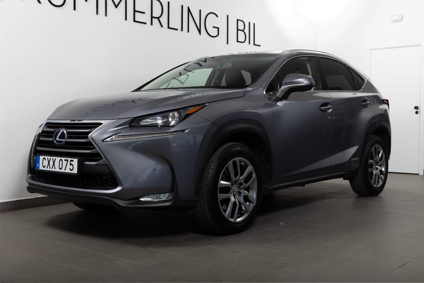 Bild 2 av Lexus NX 300h AWD Executive 2.5 E-CVT 197hk Läder/Navi/Keyless