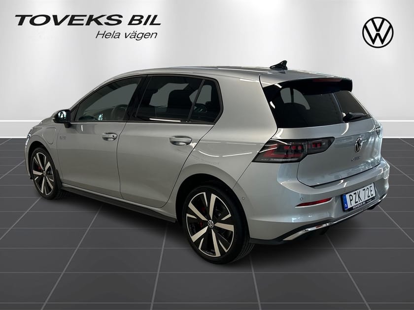 Bild 5 av Volkswagen Golf GTE 245 HK Aut Drag 360 kamera mm