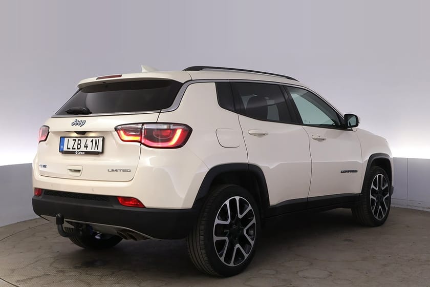 Bild 5 av Jeep Compass 4xe Limited Pano Drag BLIS Kamera Keyless