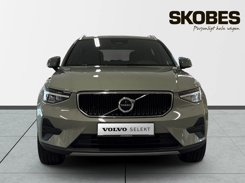 Bild 2 av Volvo XC40 B4 FWD Bensin Core
