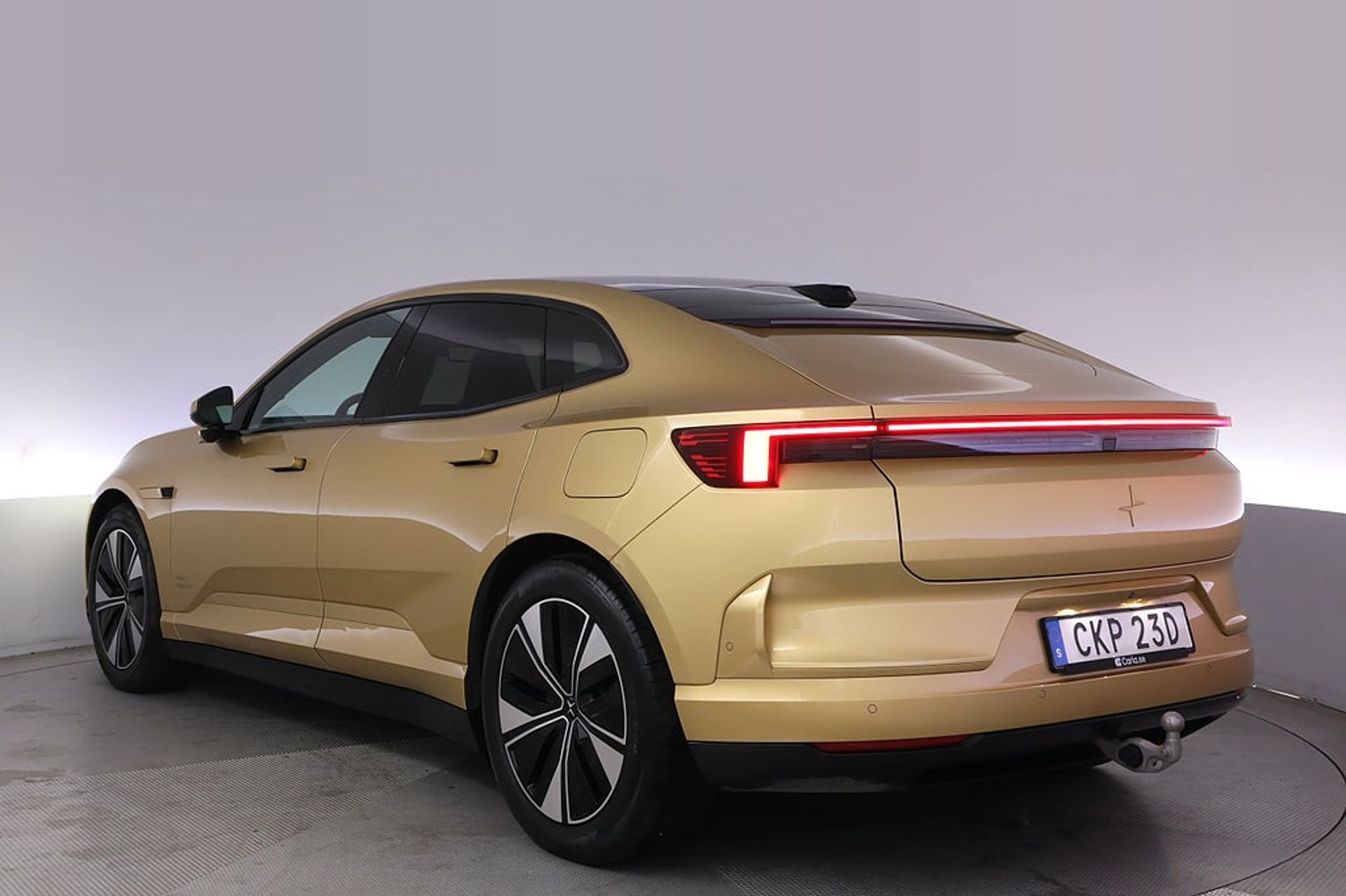 Polestar 4 2025, photo 4/10