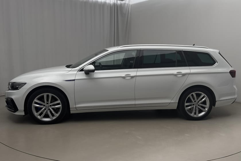 Bild 2 av Volkswagen Passat Sportscombi GTE 218hk Executive Business