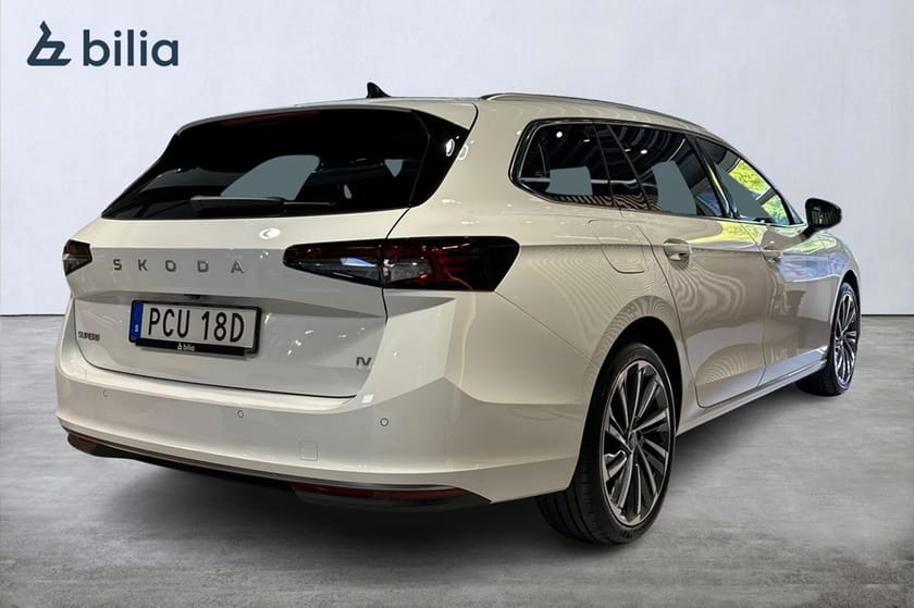 Bild 4 av Škoda Superb iV Kombi 2026 L&K 1,5 TSI